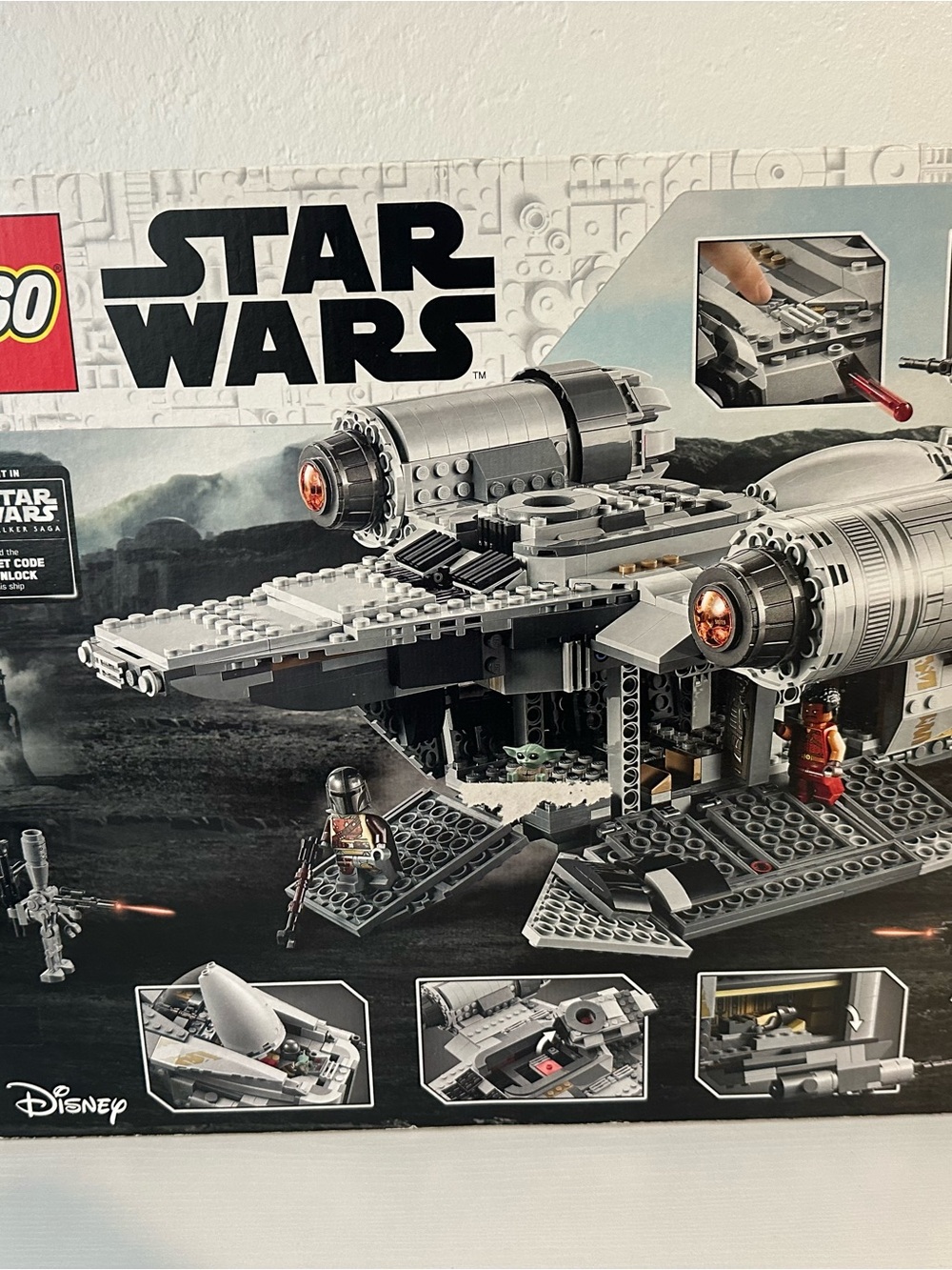 LEGO Star Wars Gray and Black Razor Crest Ship Building Set